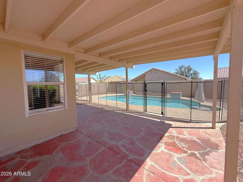Image 15 of property listing at 13349 W CANYON CREEK Drive, Surprise, AZ 85374