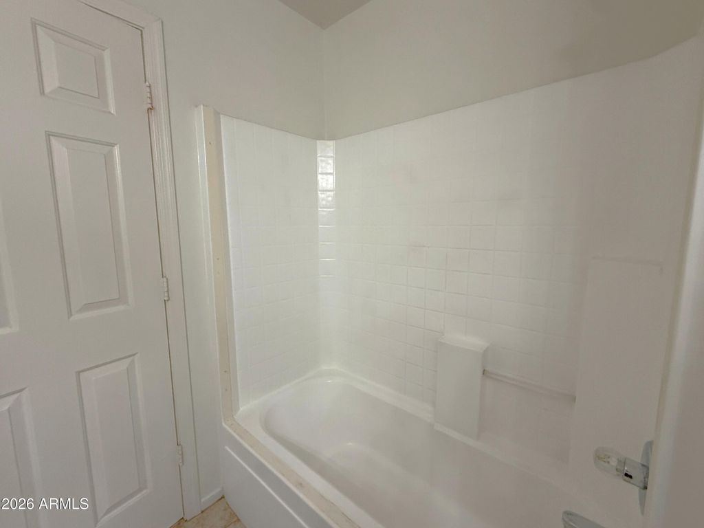 Image 6 of property listing at 13349 W CANYON CREEK Drive, Surprise, AZ 85374