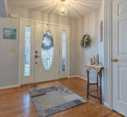 690 Kensington Court, Hamilton Twp, OH 45039