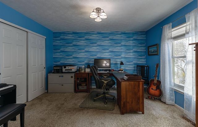 690 Kensington Court, Hamilton Twp, OH 45039