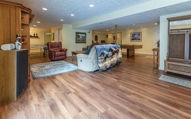 690 Kensington Court, Hamilton Twp, OH 45039