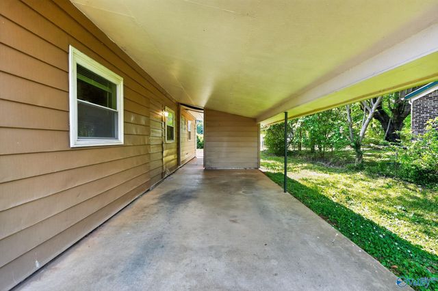 3824 Crane Drive NE, Huntsville, AL 35811