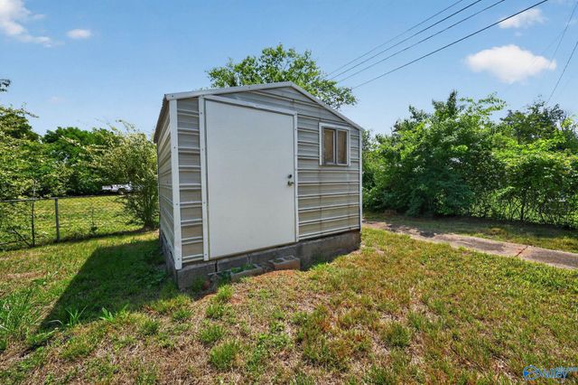 3824 Crane Drive NE, Huntsville, AL 35811