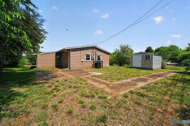 3824 Crane Drive NE, Huntsville, AL 35811