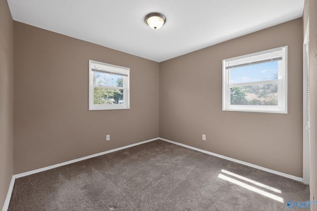 3824 Crane Drive NE, Huntsville, AL 35811