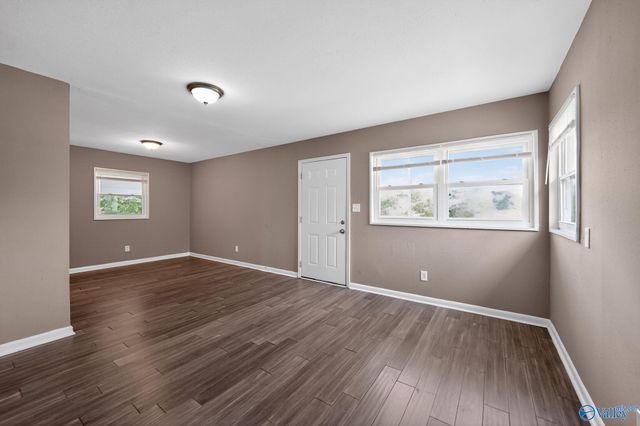 3824 Crane Drive NE, Huntsville, AL 35811
