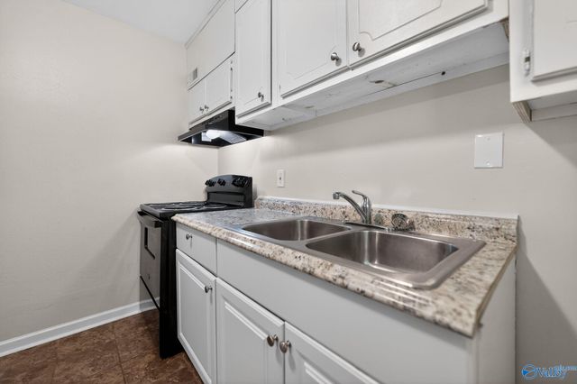 3824 Crane Drive NE, Huntsville, AL 35811