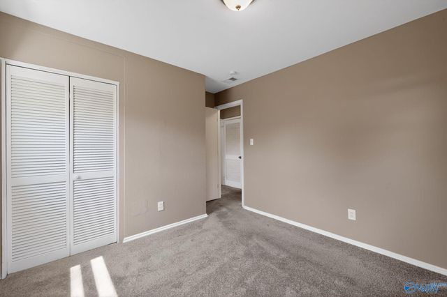 3824 Crane Drive NE, Huntsville, AL 35811