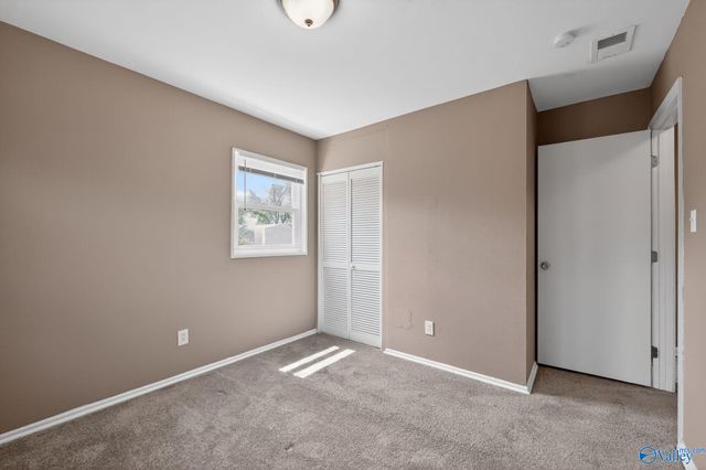 3824 Crane Drive NE, Huntsville, AL 35811