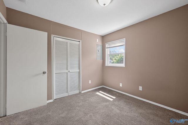 3824 Crane Drive NE, Huntsville, AL 35811