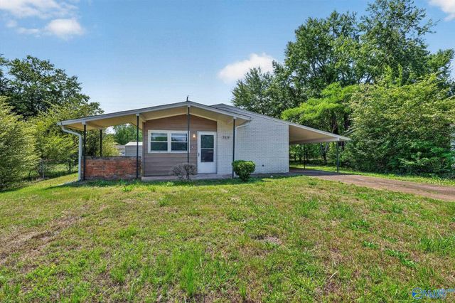 3824 Crane Drive NE, Huntsville, AL 35811