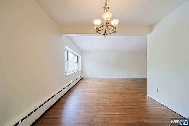 1575 Center Avenue 3F, Fort Lee, NJ 07024