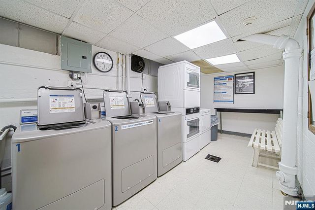 1575 Center Avenue 3F, Fort Lee, NJ 07024
