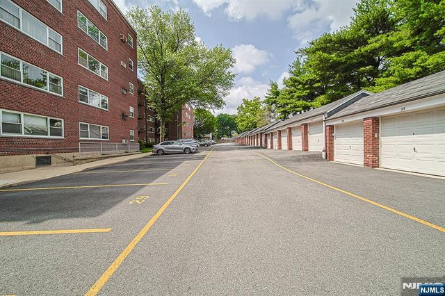 1575 Center Avenue 3F, Fort Lee, NJ 07024