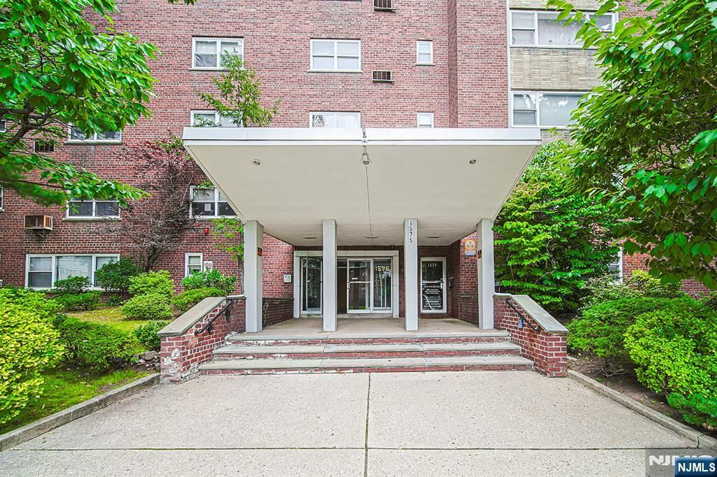 1575 Center Avenue 3F, Fort Lee, NJ 07024