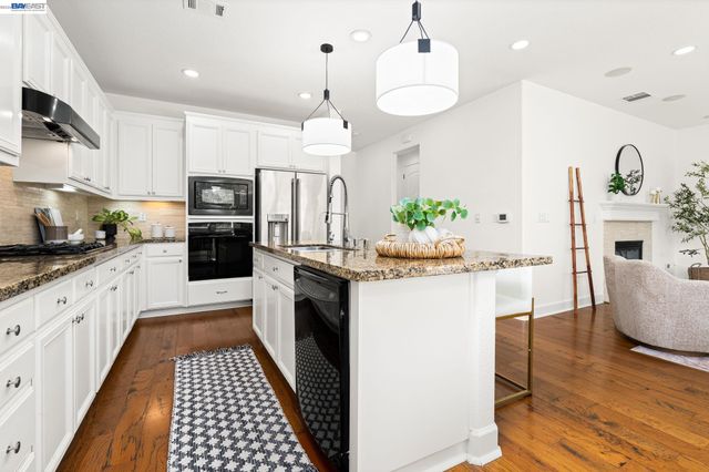5131 Montiano Ln, Dublin, CA 94568
