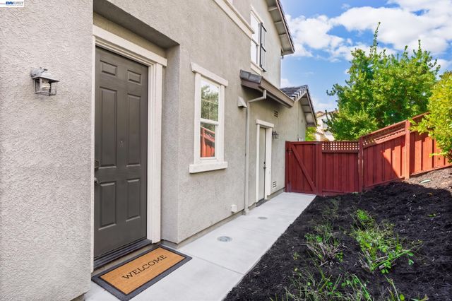 5131 Montiano Ln, Dublin, CA 94568