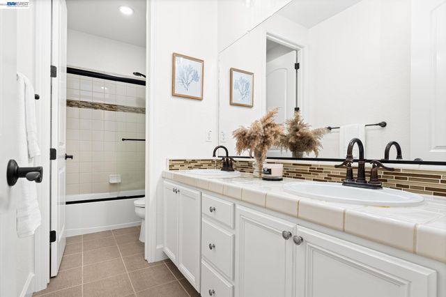 5131 Montiano Ln, Dublin, CA 94568