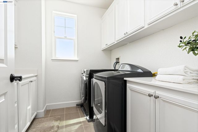 5131 Montiano Ln, Dublin, CA 94568