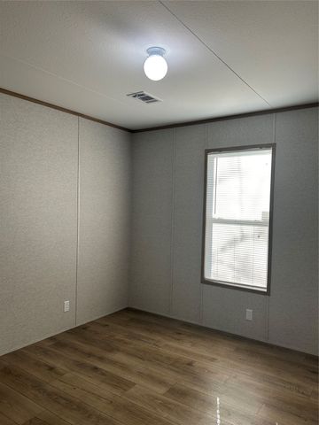 7699 Peden Road, Azle, TX 76020