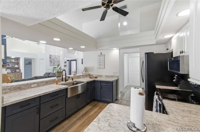 1810 W Pine Ridge Boulevard, Beverly Hills, FL 34465