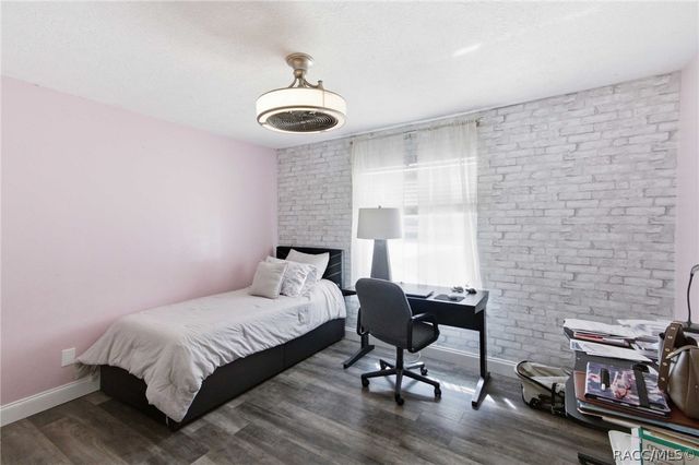 1810 W Pine Ridge Boulevard, Beverly Hills, FL 34465