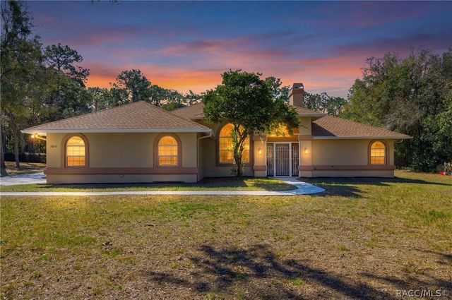 1810 W Pine Ridge Boulevard, Beverly Hills, FL 34465