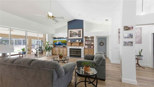 1810 W Pine Ridge Boulevard, Beverly Hills, FL 34465