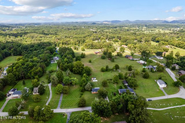 213 Arms Rd, Knoxville, TN 37924