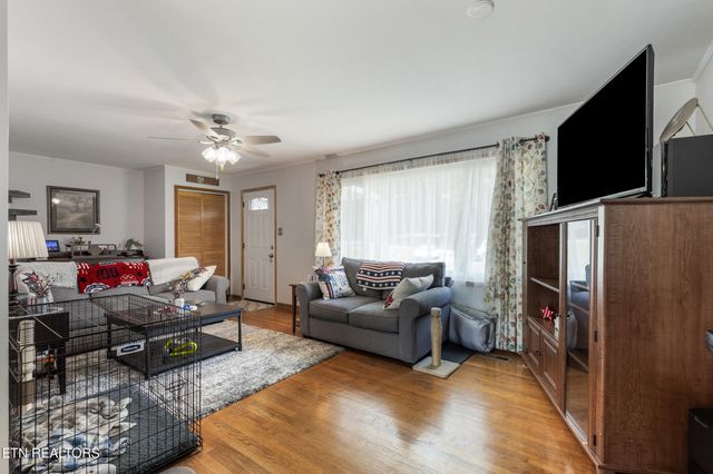 213 Arms Rd, Knoxville, TN 37924