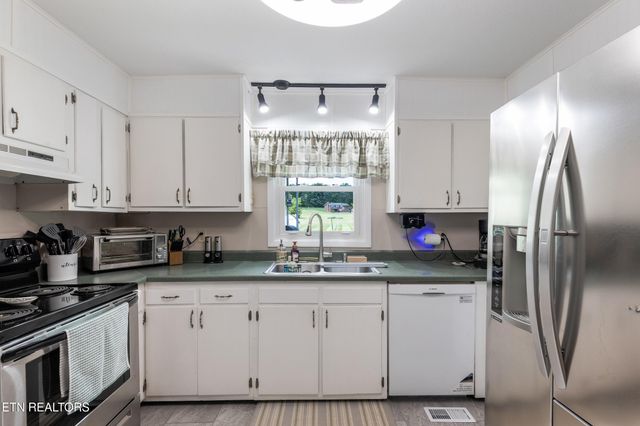 213 Arms Rd, Knoxville, TN 37924