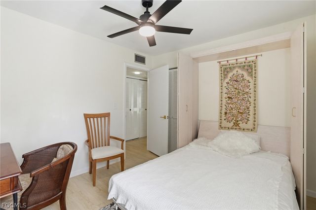 5585 Trailwinds DR 314, Fort Myers, FL 33907