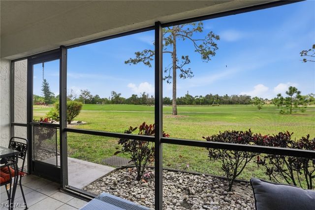 5585 Trailwinds DR 314, Fort Myers, FL 33907