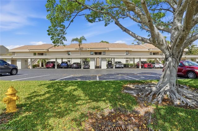 5585 Trailwinds DR 314, Fort Myers, FL 33907