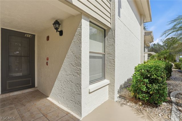 5585 Trailwinds DR 314, Fort Myers, FL 33907