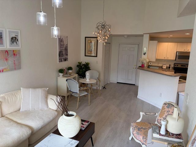 1803 N Flagler Drive 310, West Palm Beach, FL 33407
