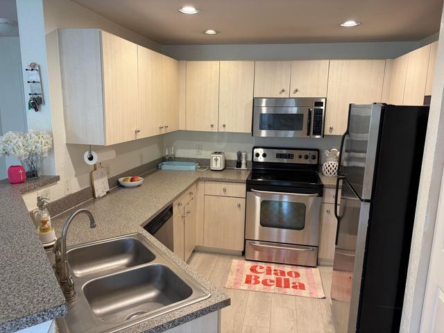 1803 N Flagler Drive 310, West Palm Beach, FL 33407