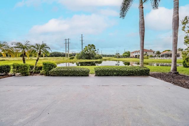 11102 Alameda Bay Ct, Wellington, FL 33414