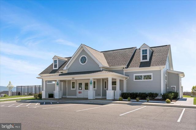 38 FELDBERG DR, Charles Town, WV 25414