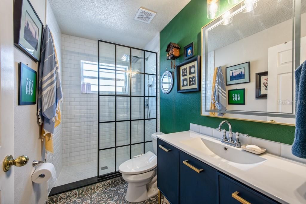 Image 14 of property listing at 7516 S MASCOTTE STREET, Tampa, FL 33616