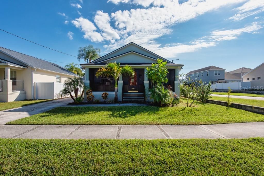 Image 28 of property listing at 7516 S MASCOTTE STREET, Tampa, FL 33616