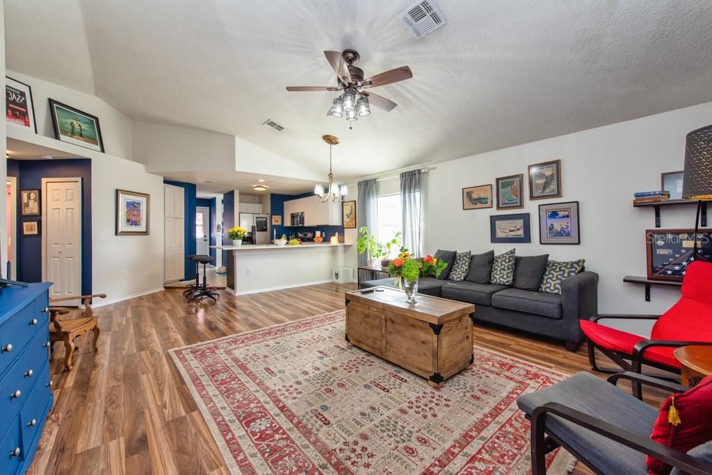 Image 4 of property listing at 7516 S MASCOTTE STREET, Tampa, FL 33616