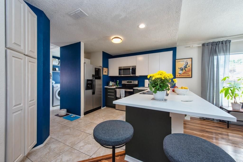 Image 8 of property listing at 7516 S MASCOTTE STREET, Tampa, FL 33616