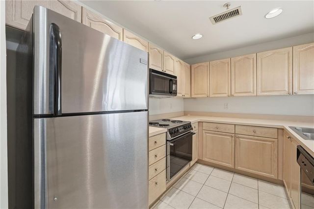 3475 Oak Valley NE Road 1610, Atlanta, GA 30326