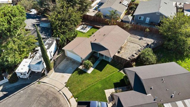 4855 Edgewood Ct, Oakley, CA 94561