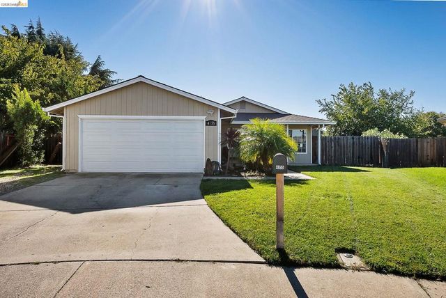 4855 Edgewood Ct, Oakley, CA 94561