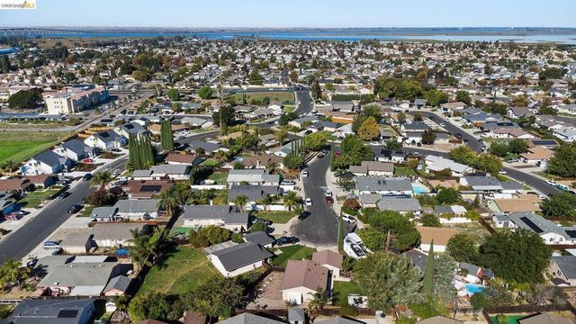 4855 Edgewood Ct, Oakley, CA 94561