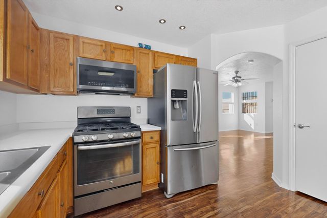 524 Lone River Trail SW, Albuquerque, NM 87121