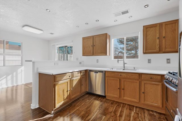 524 Lone River Trail SW, Albuquerque, NM 87121