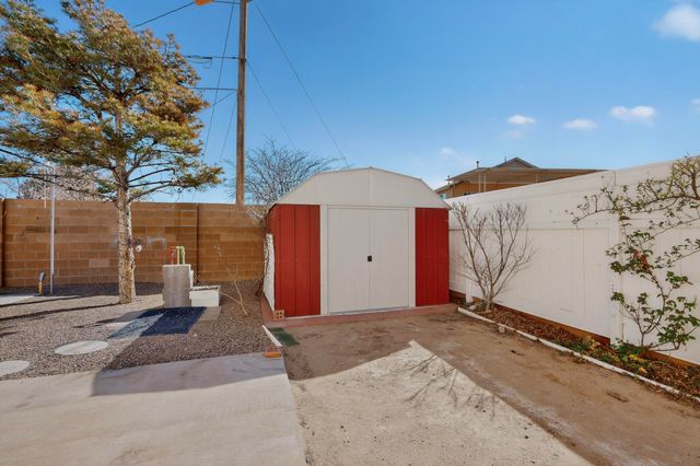 524 Lone River Trail SW, Albuquerque, NM 87121